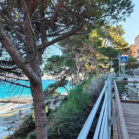 Apartment Roma 202 By Tempovacanza Laigueglia